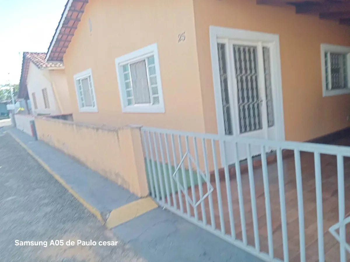 🏡 VENDE-SE CASA EM CALDAS NOVAS – CONDOMÍNIO JATOBÁ